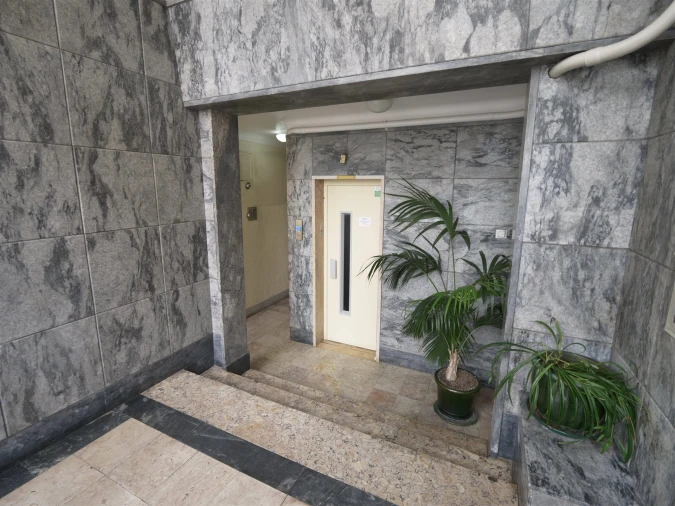 Apartamento T1 para Arrendamento em Alvalade Foto 18