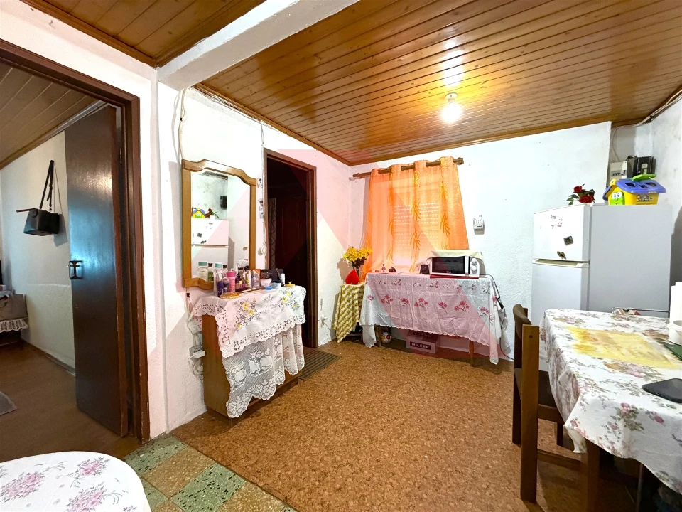 Moradia T2 para Venda em Tabua Foto 4