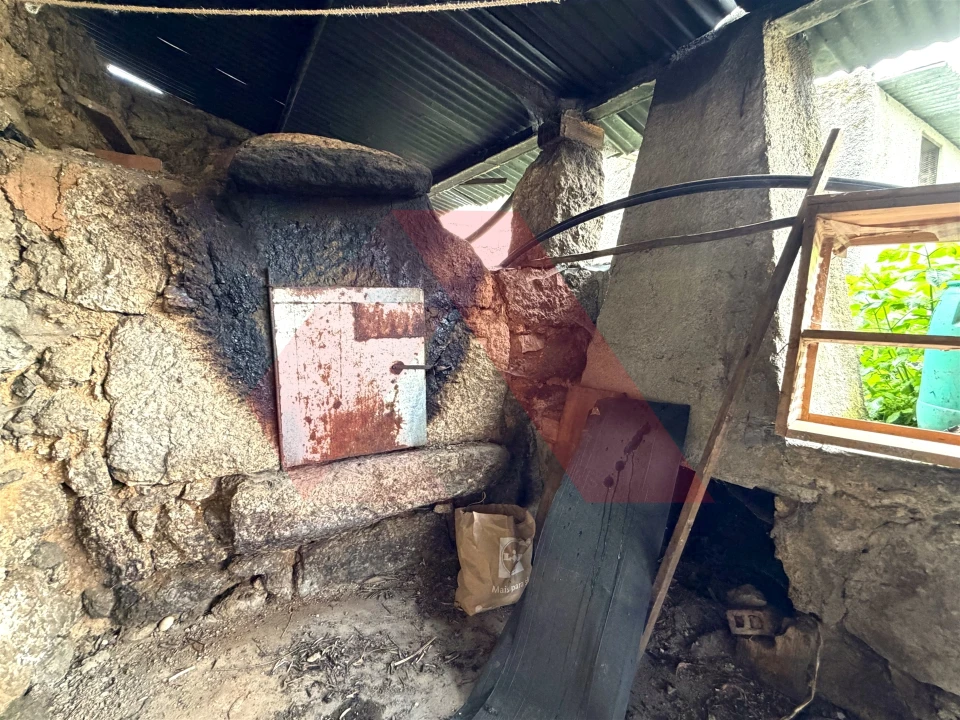 Moradia T2 para Venda em Tabua Foto 12