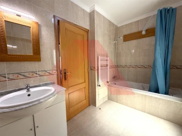 Apartamento T3 para Venda em Tabua