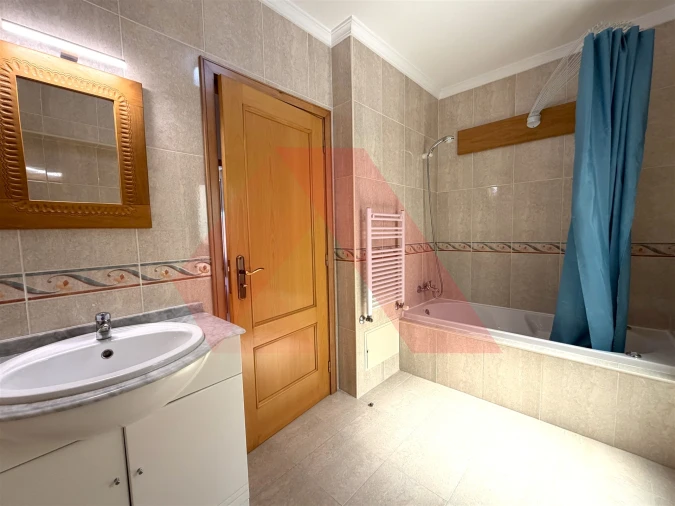 Apartamento T3 para Venda em Tabua Foto 21