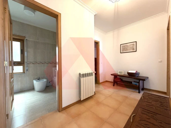 Apartamento T3 para Venda em Tabua Foto 6