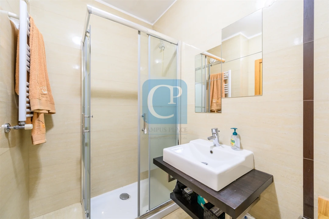 Apartamento T1 para Arrendamento em Paranhos Foto 15