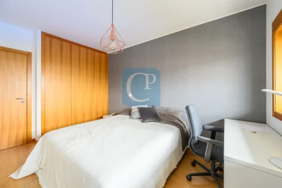 Apartamento T1 para Arrendamento em Paranhos