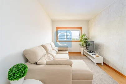 Apartamento T1 para Arrendamento em Paranhos