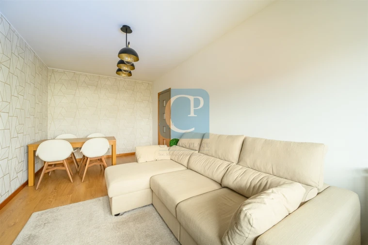 Apartamento T1 para Arrendamento em Paranhos Foto 6