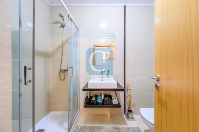 Apartamento T1 para Arrendamento em Paranhos Foto 14