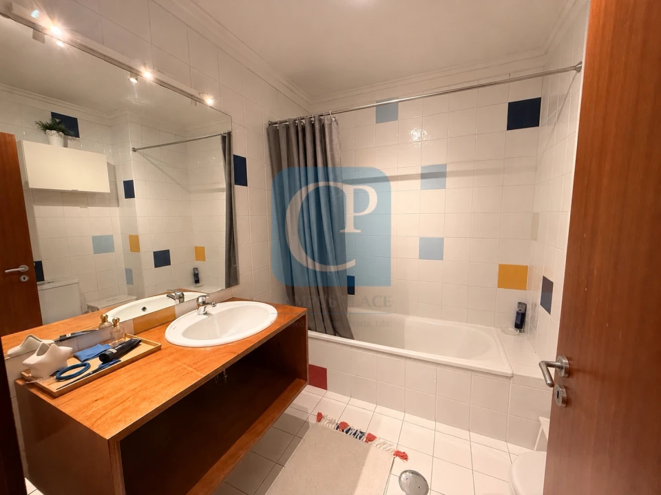 Apartamento T1 para Venda em Paranhos Foto 5