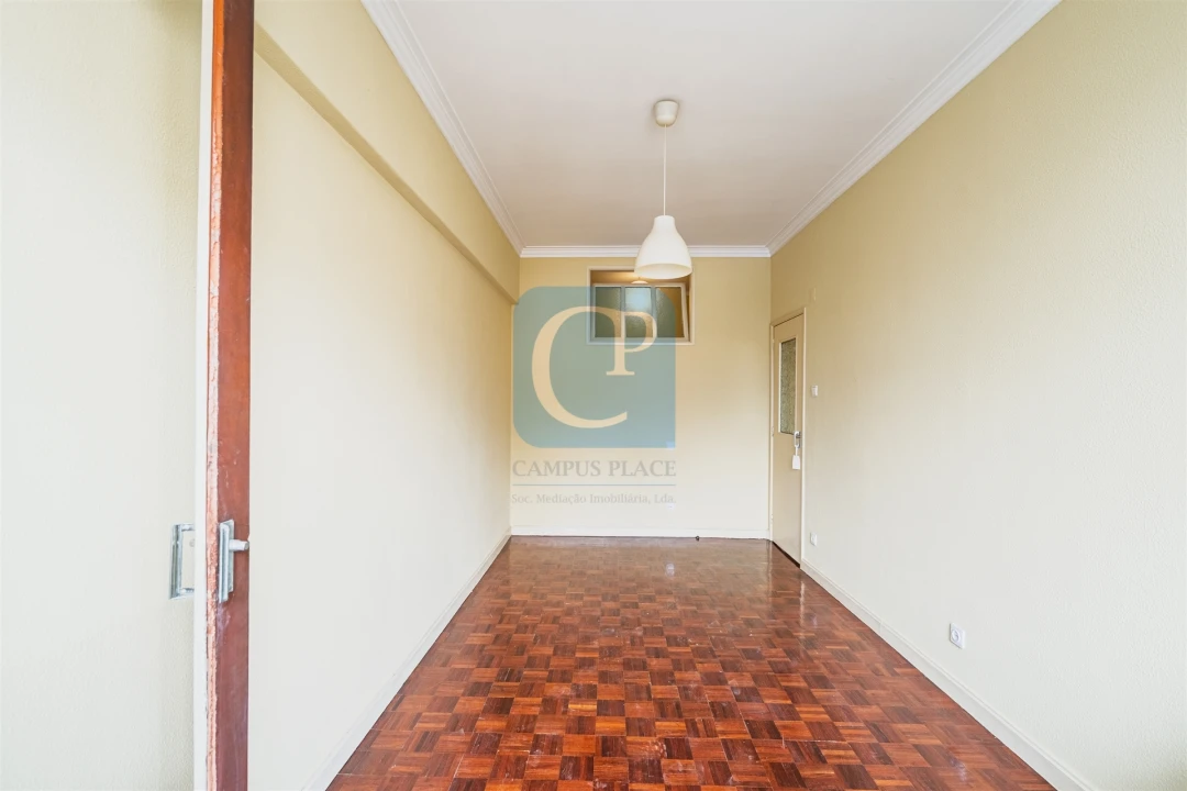 Apartamento T2 para Venda em Cedofeita, Santo Ildefonso, Sé, Miragaia, São Nicolau e Vitória Foto 5