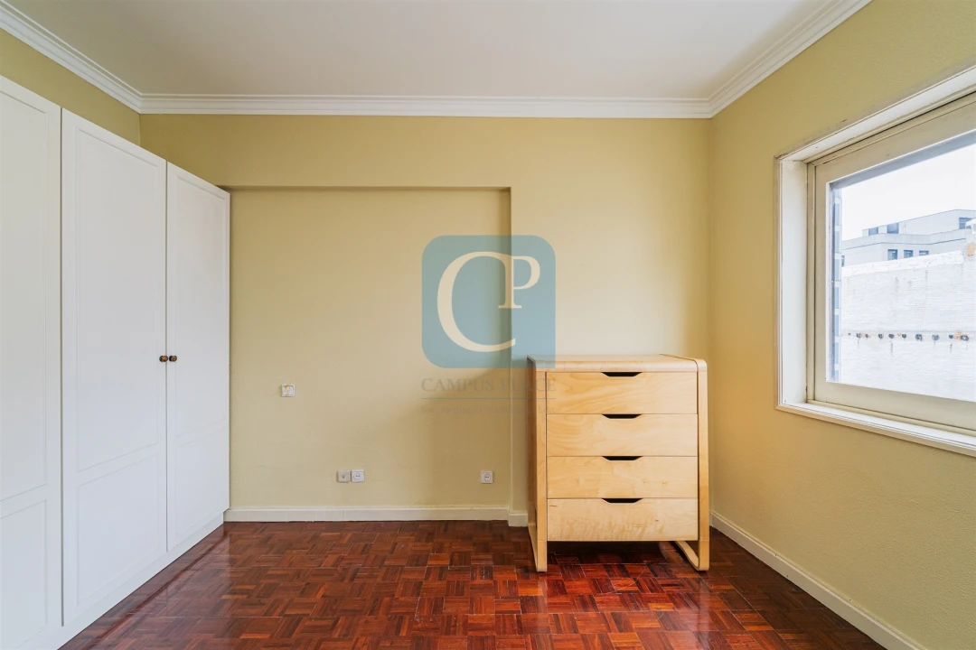 Apartamento T2 para Venda em Cedofeita, Santo Ildefonso, Sé, Miragaia, São Nicolau e Vitória Foto 8