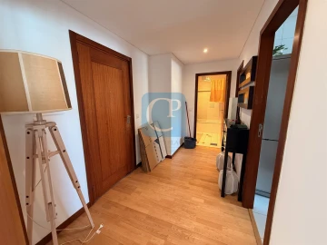 Apartamento T1 para Arrendamento em Paranhos