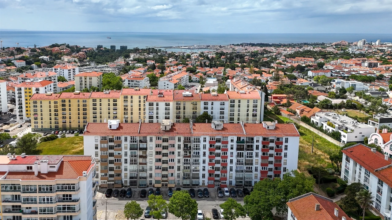 Apartamento T3 para Venda em Alcabideche Foto 1
