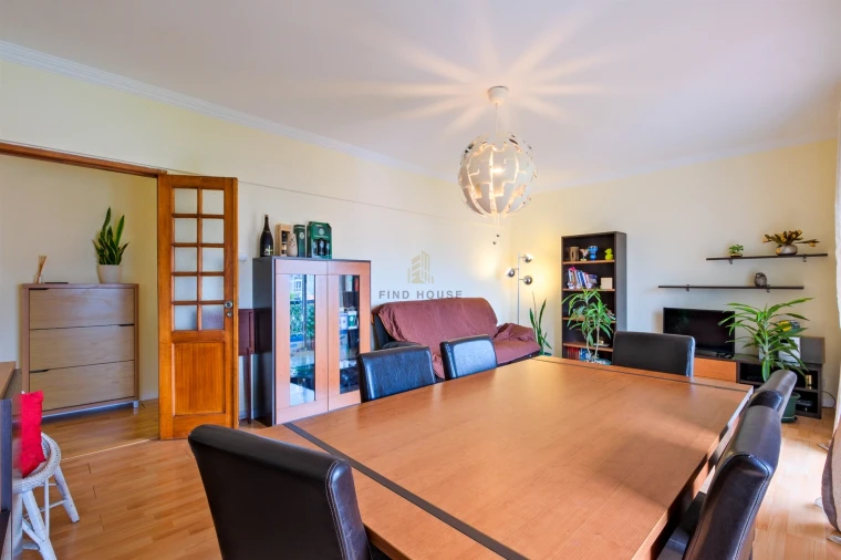 Apartamento T3 para Venda em Alcabideche Foto 9