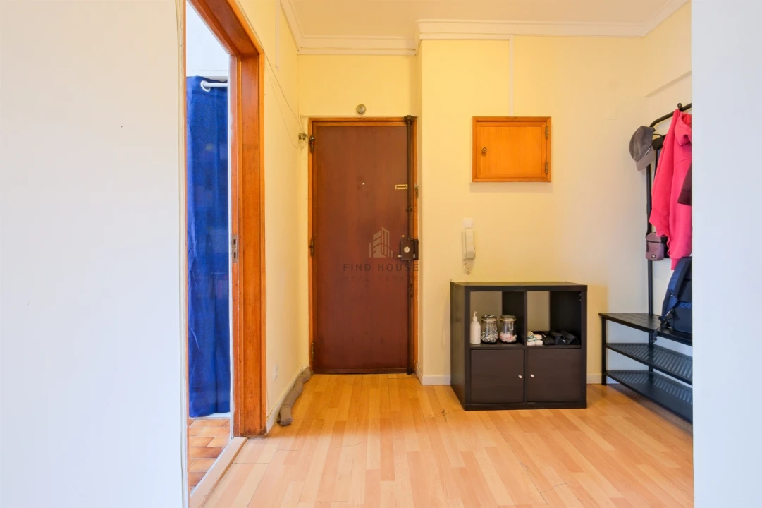 Apartamento T3 para Venda em Alcabideche Foto 3