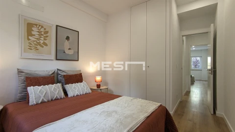 Apartamento T2 para Venda em Benfica