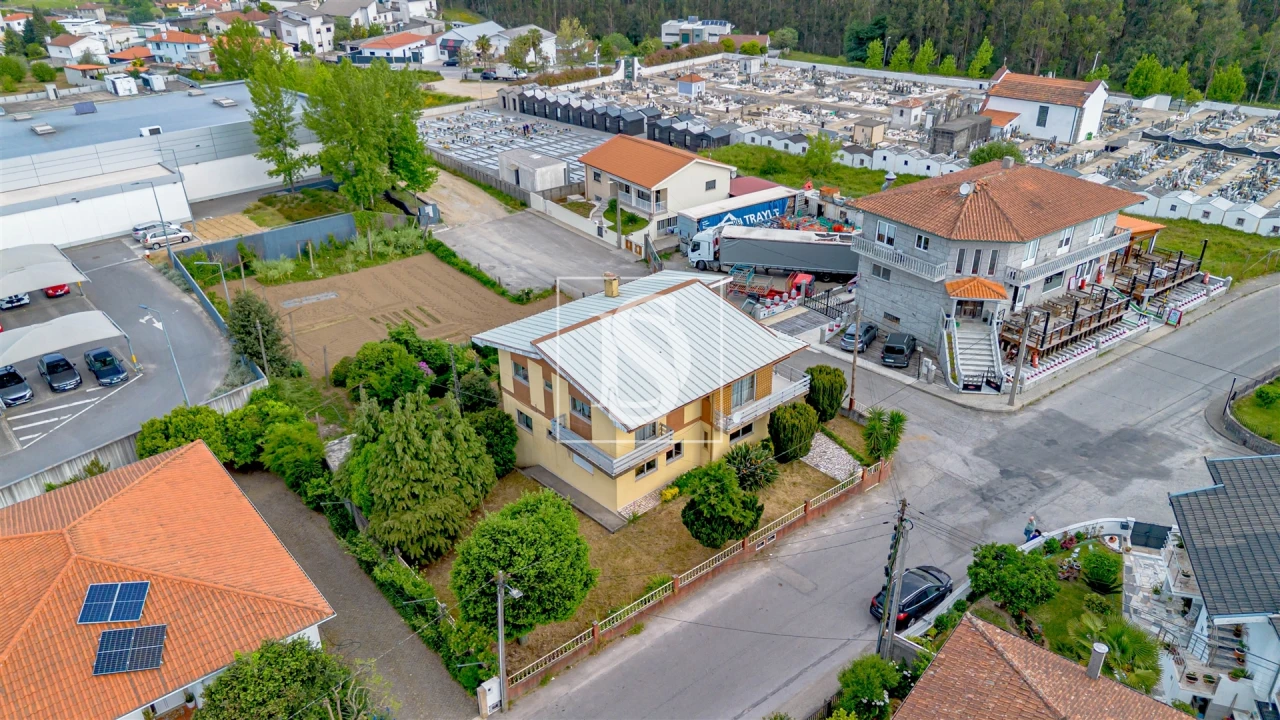 Moradia T3 para Venda em Vila Cova da Lixa e Borba de Godim Foto 26
