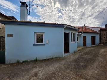 Moradia T2 para Venda em Canas de Santa Maria