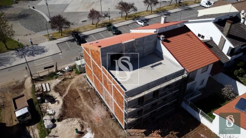 Moradia T3 para Venda em Sé, Santa Maria e Meixedo