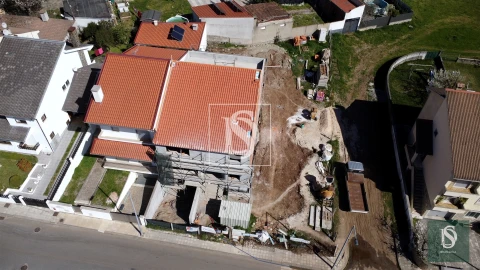 Moradia T3 para Venda em Sé, Santa Maria e Meixedo