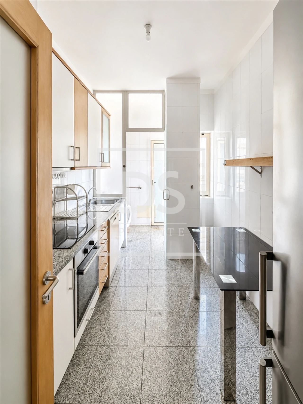 Apartamento T2 para Arrendamento em Cedofeita, Santo Ildefonso, Sé, Miragaia, São Nicolau e Vitória Foto 6