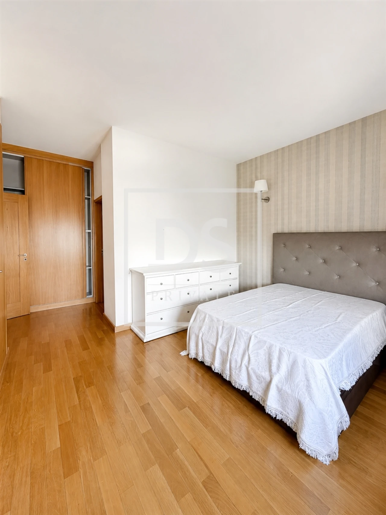 Apartamento T2 para Arrendamento em Cedofeita, Santo Ildefonso, Sé, Miragaia, São Nicolau e Vitória Foto 10