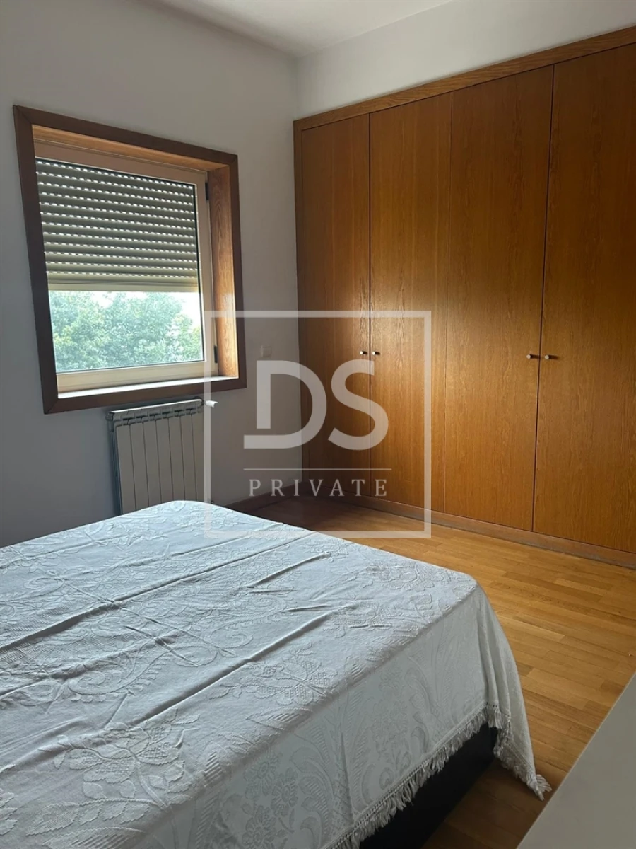 Apartamento T2 para Arrendamento em Cedofeita, Santo Ildefonso, Sé, Miragaia, São Nicolau e Vitória Foto 9