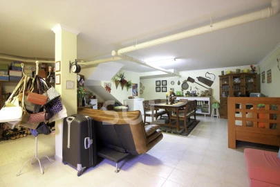 Moradia T4 para Venda em Estômbar e Parchal