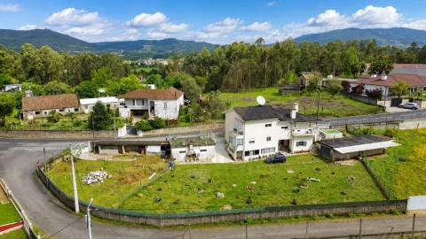 Moradia T5 para Venda em Marrancos e Arcozelo