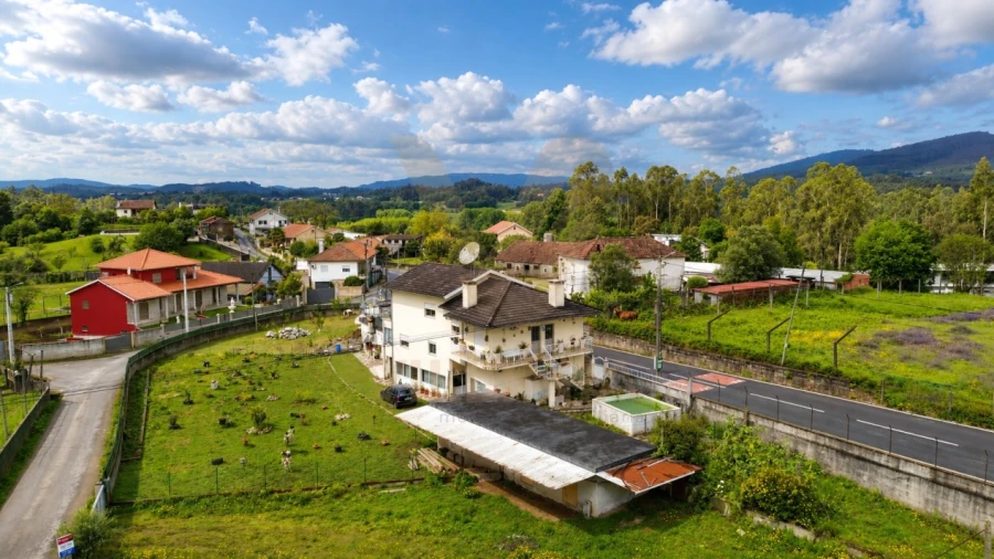 Moradia T5 para Venda em Marrancos e Arcozelo