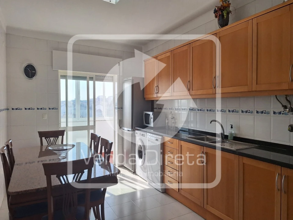 Apartamento T3 para Arrendamento em Barreiro e Lavradio Foto 2
