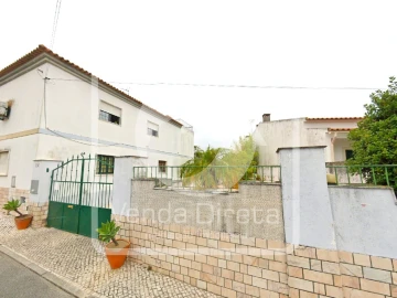 Prédio para Venda em Ereira e Lapa