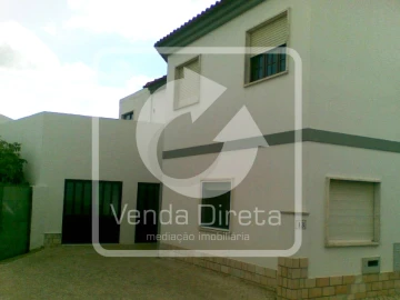 Prédio para Venda em Ereira e Lapa