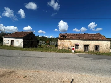 Moradia T4 para Venda em Areias e Pias
