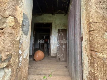 Moradia T4 para Venda em Areias e Pias