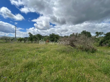 Moradia T4 para Venda em Areias e Pias
