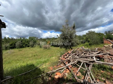 Moradia T4 para Venda em Areias e Pias