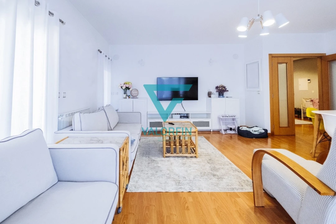 Apartamento T3 para Venda em Parceiros e Azoia Foto 8
