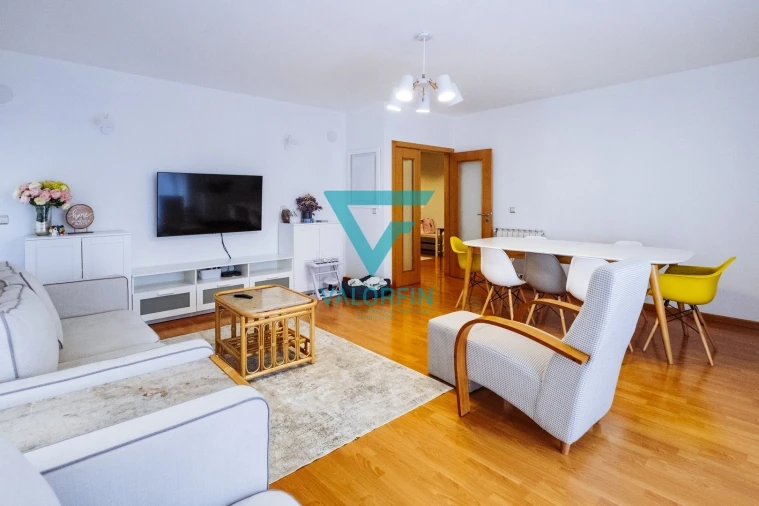 Apartamento T3 para Venda em Parceiros e Azoia Foto 10