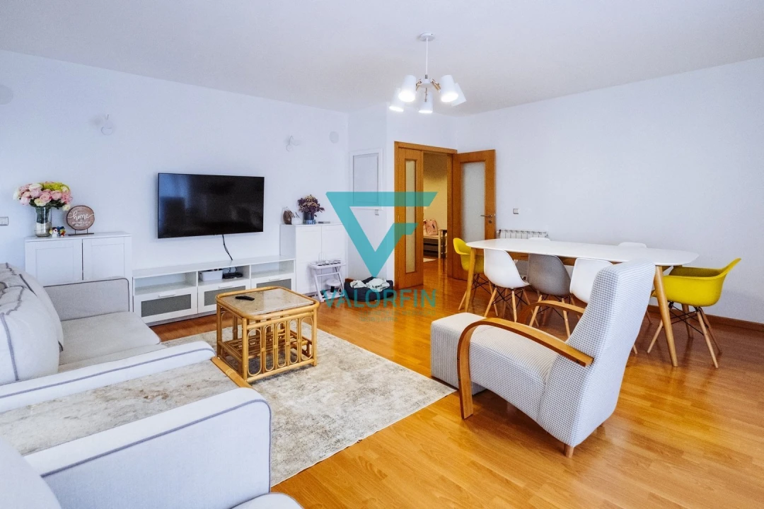 Apartamento T3 para Venda em Parceiros e Azoia Foto 10