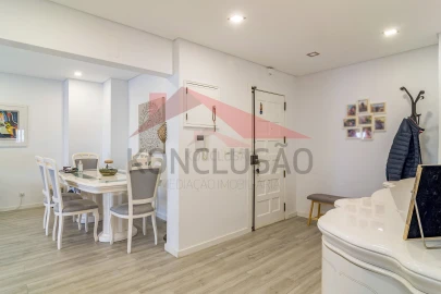 Apartamento T4 para Venda em Póvoa de Santa Iria e Forte da Casa