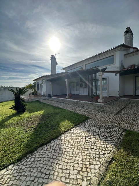Apartamento T5 para Venda em Alpiarça