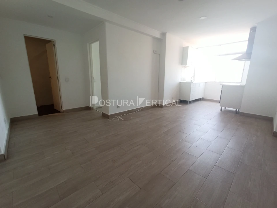 Apartamento T1 para Venda em Venteira Foto 5