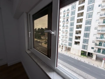 Apartamento T3 para Venda em Benfica