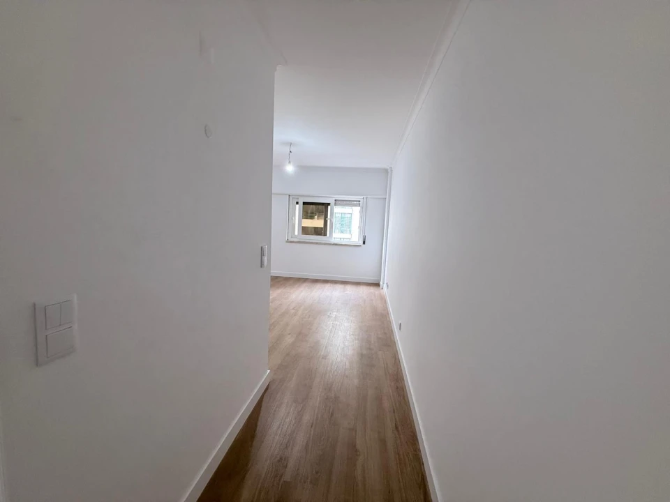 Apartamento T3 para Venda em Benfica Foto 14