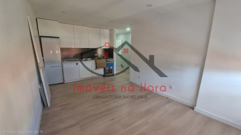 Apartamento T2 para Venda em Odivelas