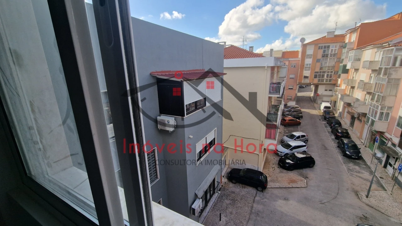 Apartamento T2 para Venda em Odivelas Foto 7