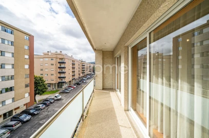 Apartamento T3 para Venda em São Vitor (Braga)