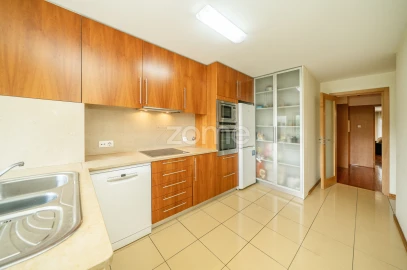 Apartamento T3 para Venda em São Vitor (Braga)