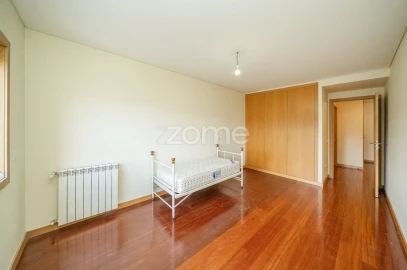 Apartamento T3 para Venda em São Vitor (Braga)