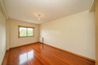 Apartamento T3 para Venda em São Vitor (Braga)